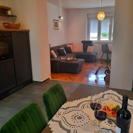 Apartament Home